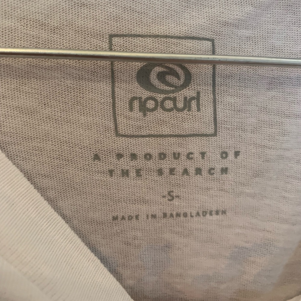 Women Rip Curl T-Shirt - Picture 3 of 4